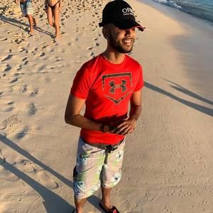 Meet your Posher, Raj